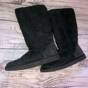 Uggs Tall Black Size 8
